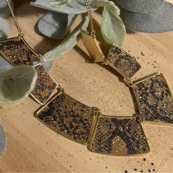 Macy's Gold Tone Necklace Metal Leopard Print Wild Geometric Collar - Picture 6 of 8